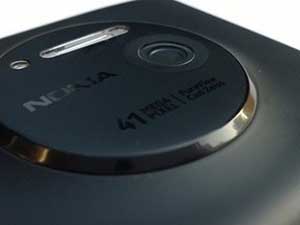 Lumia 1030’un Ekran Camı Görüntülendi