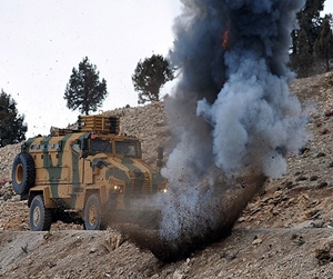 Silvan'da baraj inşaatı yolunda patlama