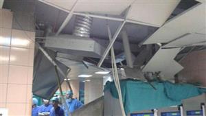 Ameliyathane tavanı çöktü