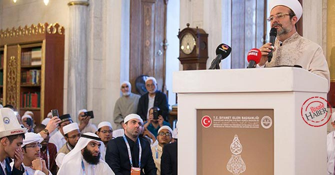 Görmez: 'Kuran'ı yaşamak çok büyük bir ibadet'