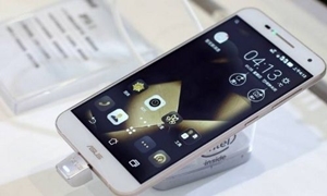 ASUS, Pegasus 2 Plus akıllı telefonunu sunar!