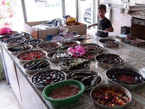 Yemek pişirmekten ekmek yapamıyorlar