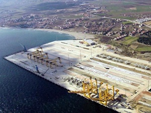 Türkiye’nin en büyük konteyner limanı hizmete giriyor