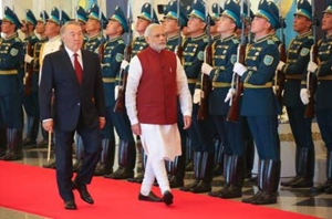 Hindistan'ın petrol ve uranyum hamlesi