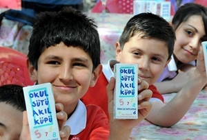 Üç eğitim öğretim yılında süt dağıtılacak