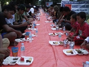 En uzun iftar sofrası Moro'da!