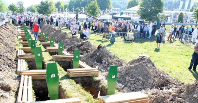 Bosna Hersek'te toplu mezarda yeni kemikler bulundu