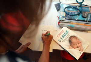 ‘Bebeğiniz oyuncak değil, birey’