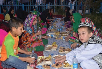 TİKA Afganistan'da 350 yetime iftar verdi
