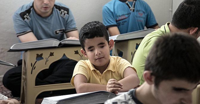 Braille alfabesiyle yazılan Kur'an dünyaya dağıtılıyor