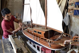 Lise öğrencisinin maket tekneleri 2 bin liraya satılıyor