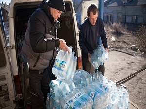 Yüz binlerce kişiye Ukrayna'da temiz su yok