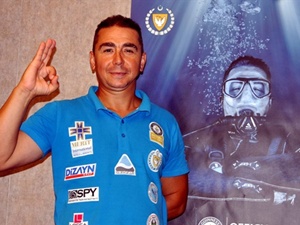 Şeftali yiyerek rekor kıracak!