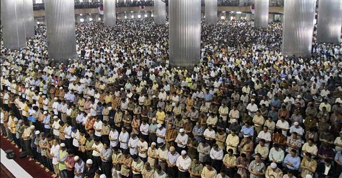60 bin kişilik teheccüd namazı