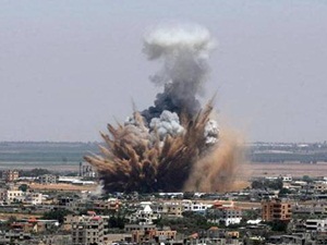 İsrail Gazze'ye hava saldırısı düzenledi