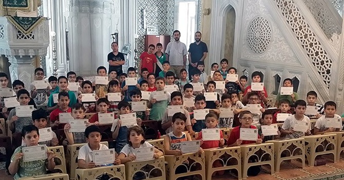 10 saatte Kur'an-ı Kerim okumayı öğrendiler!