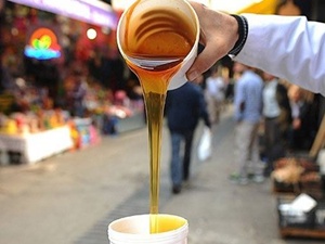 Bal için 6 ay evlerinden uzakta kalıyorlar