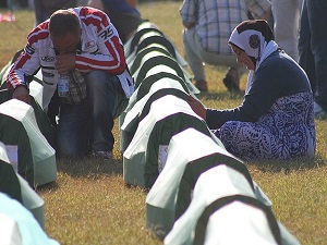 Bosnalı savaş kurbanları için anma töreni düzenlendi
