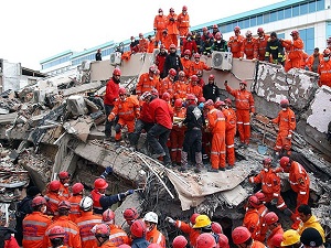 Üç kamu kurumuna 5 milyon liralık 'deprem' cezası