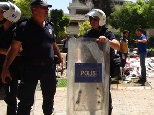 Şanlıurfa'da miting ve yürüyüş yasaklandı!