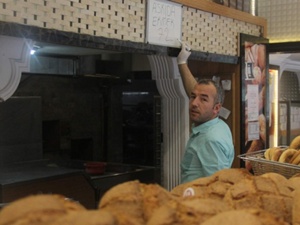 İhtiyaç sahiplerine bedava ekmek