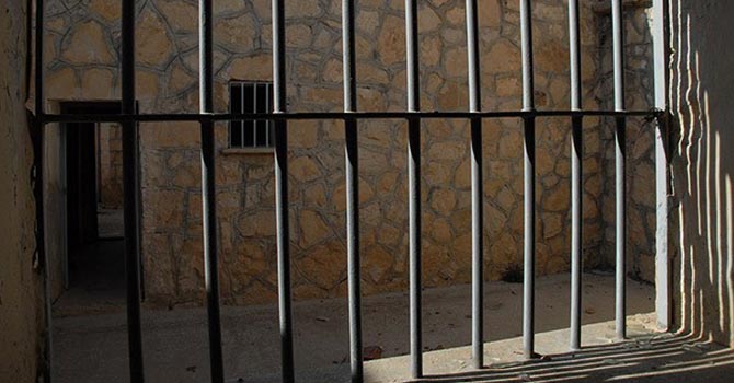 3 binden fazla mahkum 'yanlışlıkla' erken tahliye edildi