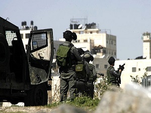 Oğlunu yakalamaya gidip babasını öldürdüler