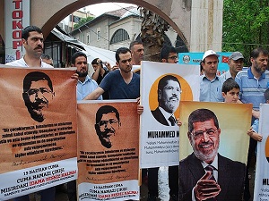 Mısır'da tutuklulara destek gösterisi