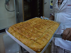 Alternatif lezzet arayanlara 'hamsili' baklava