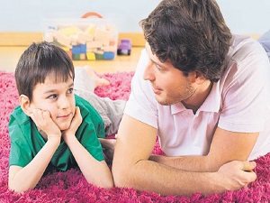 Çocuklarla göz göze iletişim şart!