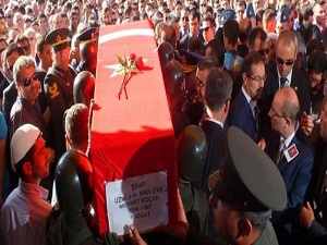 Şehit Uzman Çavuş toprağa verildi