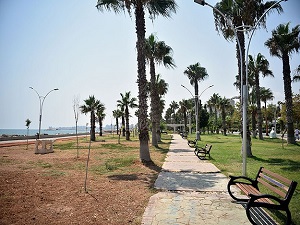 Mersin'de sıcaktan sokaklar boş kaldı