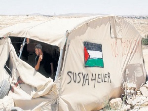 Filistinli Susya köyünü Osmanlı tapusu kurtardı