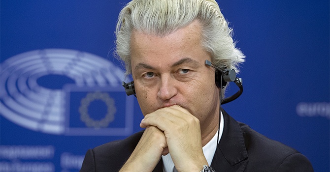 'Camiler kapatılsın' diyen aday güçlendi