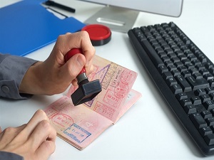 Bosna Hersek ile Arnavutluk pasaportu kaldırdı