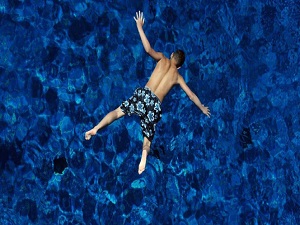 Denize atlarken dikkat!