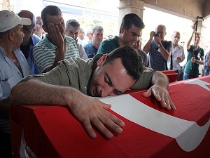 Şehit polis memuru son yolculuğuna uğurlandı