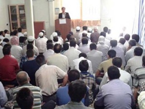 İran, Tahran’daki tek Sünni camisini yıktı