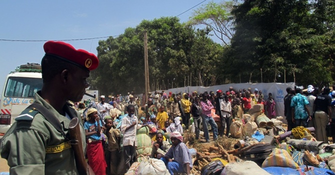 Sahraaltı Batı Afrika'da yasa dışı silah kullanımı arttı