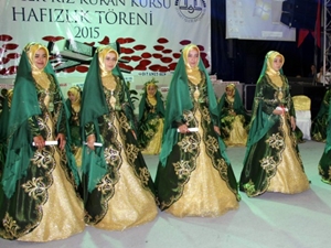 24 kız hafız oldu!