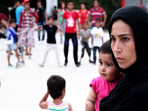 Atina merkezinde 500 Afgan mülteci çadırlarda kalıyor