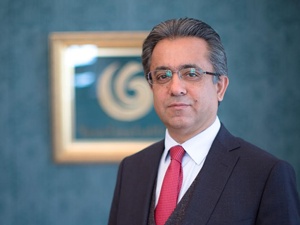 Hayati Develi Yunus Emre Enstitüsü’nü anlatacak