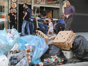 Hakkari sokaklarında çöp yığınları oluştu