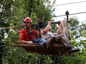 İlkel teleferikte 350 metrede 4 saat mahsur kaldı