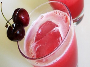 Kiraz suyunun öyle bir faydası var ki! Sapı bile...