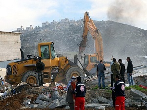 İsrail Filistinlilerin evlerini yıktı