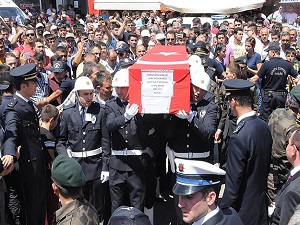 Şehit polis Akyol'un cenazesi Yozgat'ta toprağa verildi