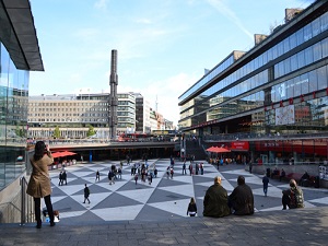 İsveç savaş suçlularını muhafaza ediyor