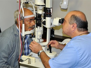 Görme yetisini kaybeden İsmet dede şifa buldu