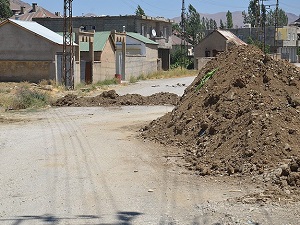 Terör örgütü vatandaşları göçe zorluyor